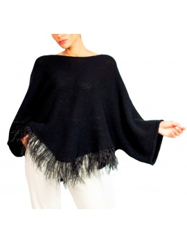 Poncho with feathers